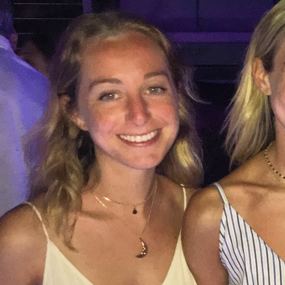 Meet your Posher, Hallie - Picture 1 of 1